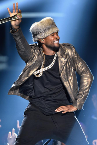 Illustration for article titled The Best- and Worst-Dressed Stars at the 2014 BET Awards